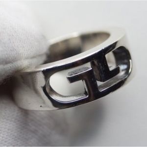 GUCCI UNISEX 925 STERLING SILVER RING